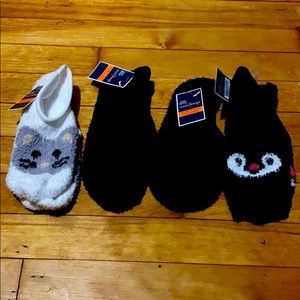 Woman’s, Slipper Socks. Lot of 4 Pairs